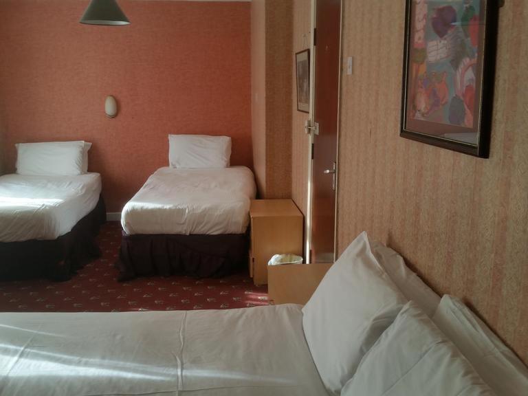 Pleasure Hotel By The Beach. 黑潭 外观 照片